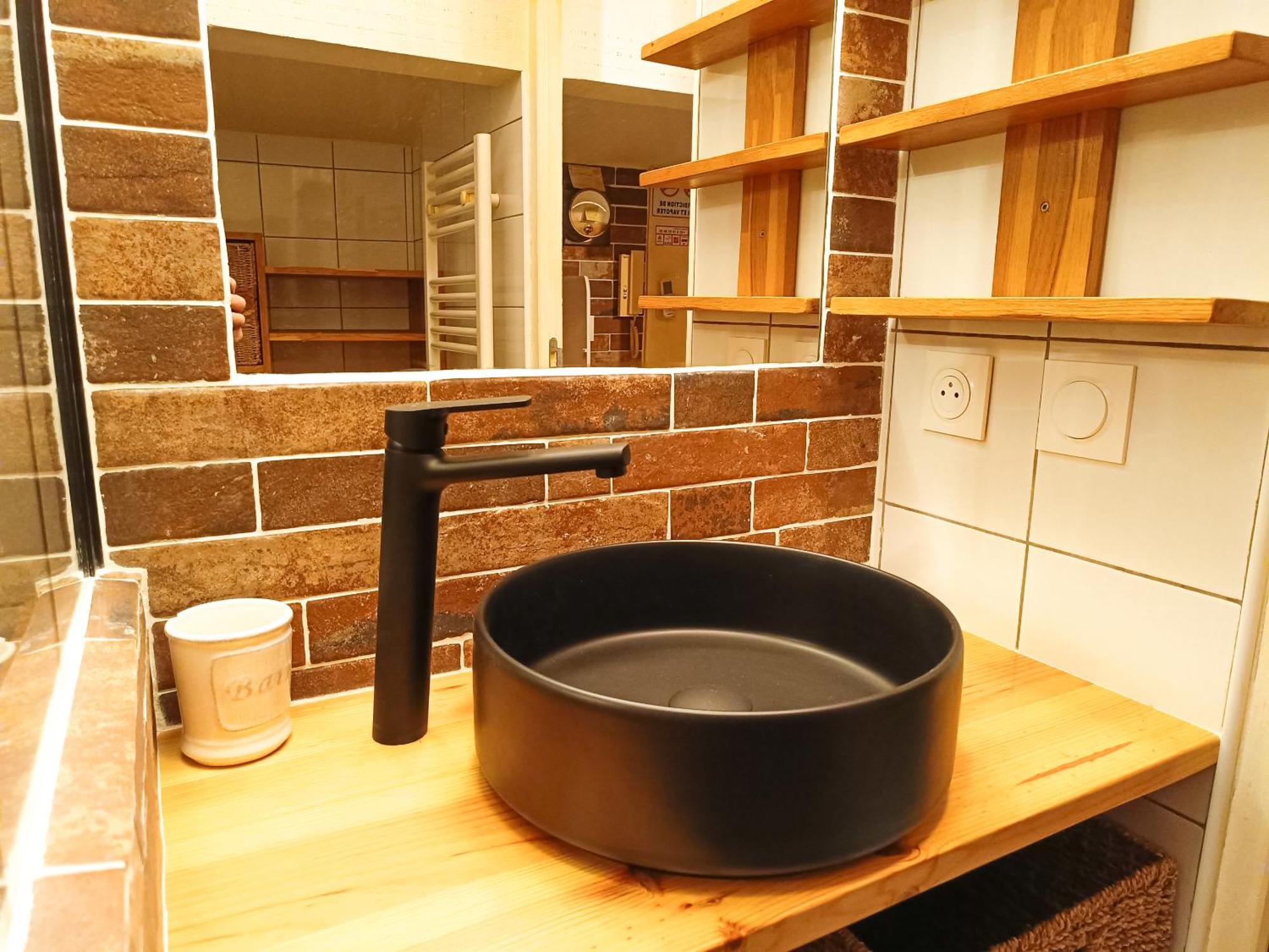 Reiala Plan-de-cuques Appartement *